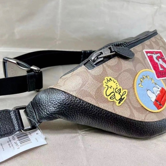 Coach C4028 Limited Edition X Peanuts Warren Belt Bag With Varsity Patches - Picture 2 of 5